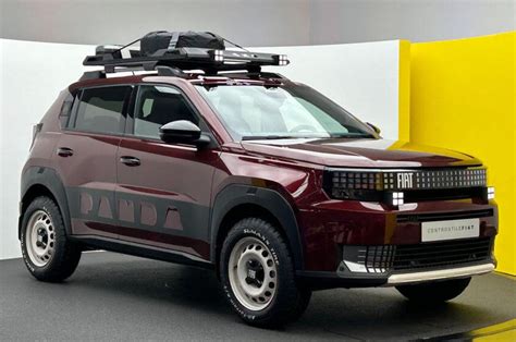 Fiat Panda 4x4 modello precedente in ambiente fuoristrada