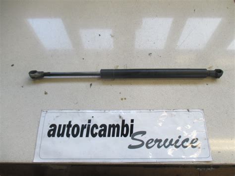 Pistoncino cofano aperto BMW E90