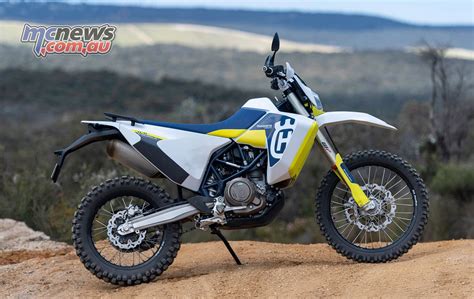 Moto Husqvarna 701 Enduro LR in azione