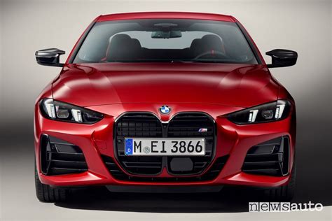 Panoramica frontale della BMW Serie 325i Coupé