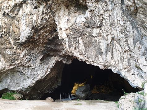 Interno della Grotta Gelata