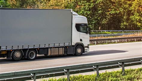 Tir in autostrada