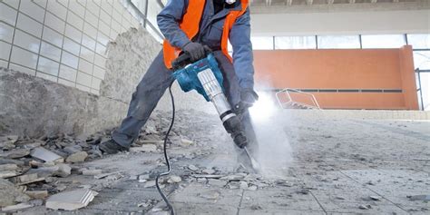 Martelli demolitori Milwaukee in azione