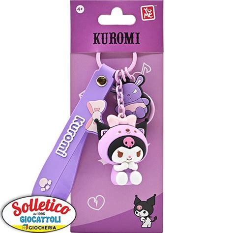 illustrazione artistica del portachiavi Hello Kitty travestito da panda