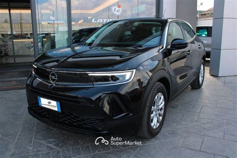 Opel Mokka X con dettagli cromati esterni