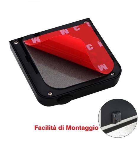 Luce sottoporta auto