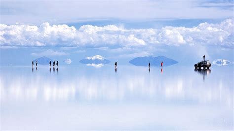 Il Salar de Uyuni durante la stagione delle piogge