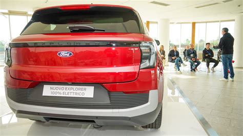 Visione futura dei veicoli elettrici Ford