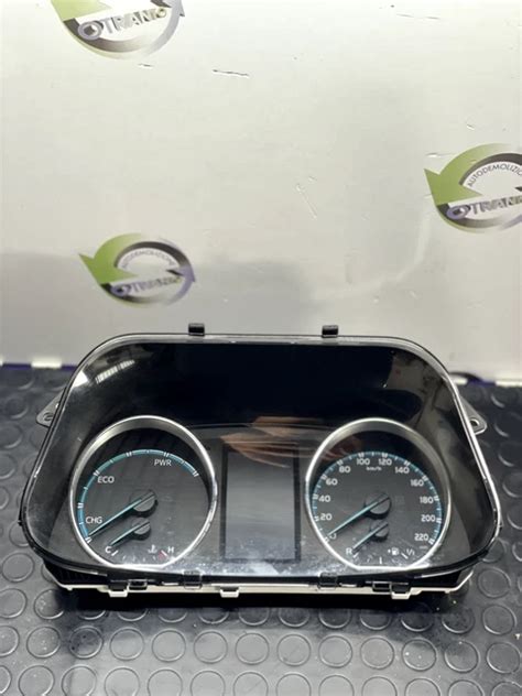 Toyota RAV4 Hybrid quadro strumenti digitale