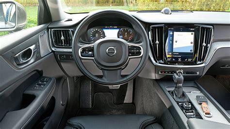 Interni Volvo V60 (2021)