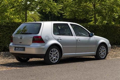 Volkswagen Golf GTI 2001 esterna
