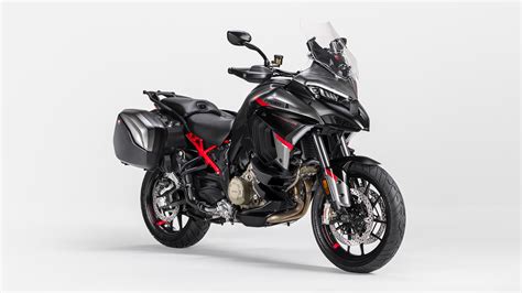 Motocicletta Multistrada 1260 in curva