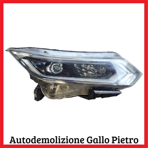 Nissan Qashqai faro anteriore