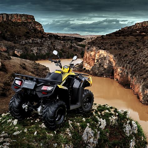 Kymco MXU 500 in azione su terreno sterrato