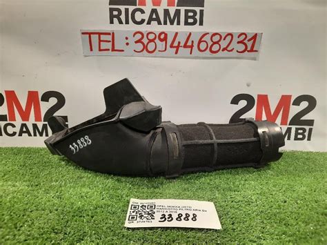 Immagine di un tubo di aspirazione diesel nuovo