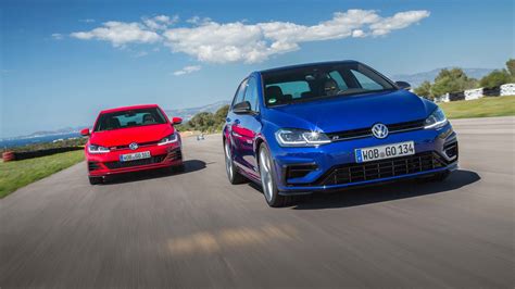 Volkswagen Golf GTI storica vs moderna