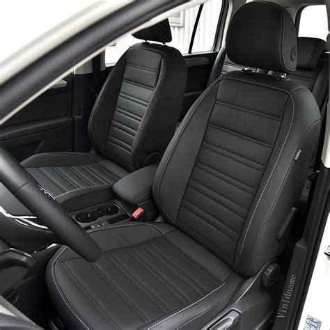 Volkswagen Touran con coprisedili personalizzati