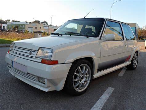 Renault 5 GT Turbo Fase 2 in azione