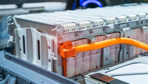 Dimensioni e ingombro della batteria in un'auto ibrida