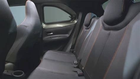 Sedili posteriori Toyota Aygo X
