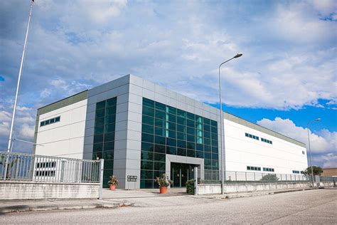 Stabilimento di produzione I.C.P. con aviosuperficie