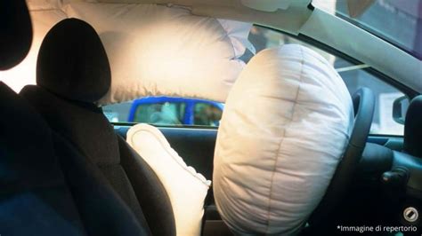 Posizionamento degli airbag nell'abitacolo