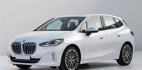 Interni modulari di una monovolume moderna