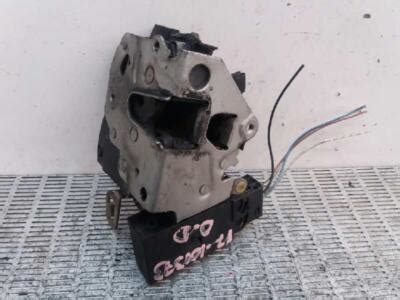 Immagine di una serratura anteriore destra per BMW E36
