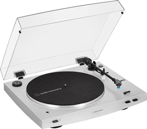 Immagine del giradischi Audio-Technica AT-LP60 in un ambiente domestico