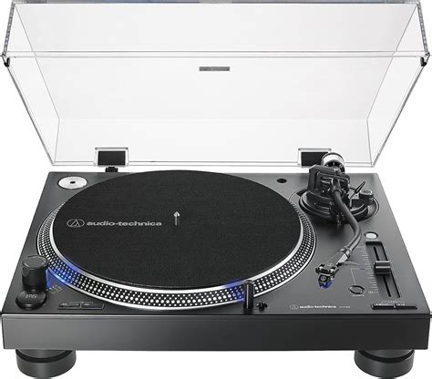 Immagine del giradischi Audio-Technica AT-LP140XP in un contesto da DJ booth