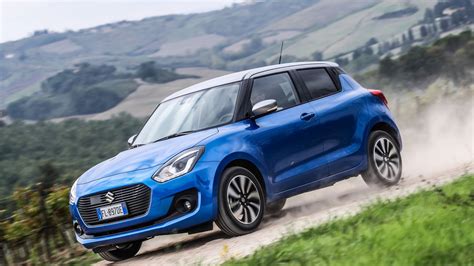 Suzuki Swift Hybrid 4x4 AllGrip vista anteriore