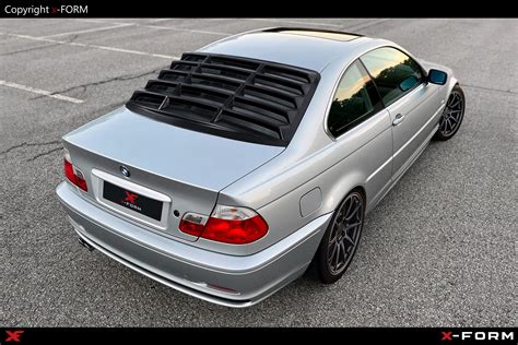 Tendina copribagagli BMW E46 aperta e chiusa