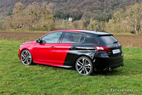 Peugeot 308 GTi by Peugeot Sport