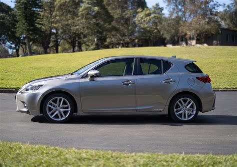 Lexus CT200h frontale
