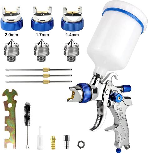 Pistola a spruzzo HVLP in azione