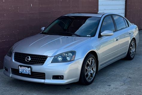 Interni Nissan Altima 2006