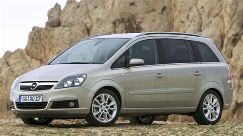 Opel Zafira B vs Zafira Tourer