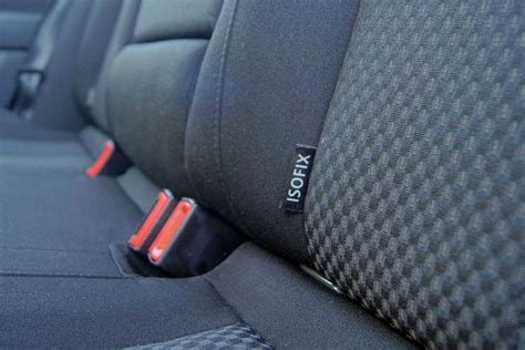 Illustrazione del sistema Isofix in un sedile auto