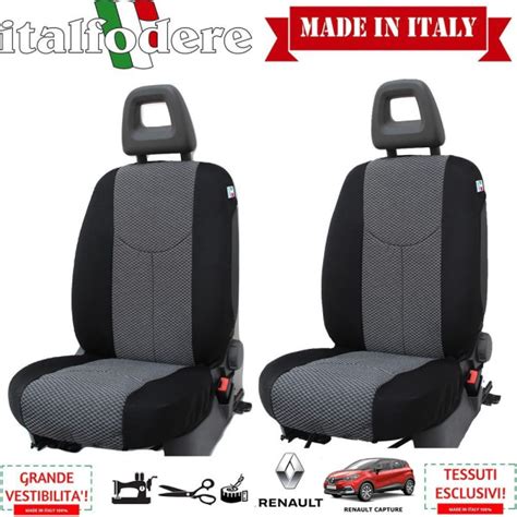 Interni di una Renault Scenic prima serie con coprisedili installati
