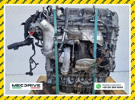 Motore Honda CRV con componenti originali in vista