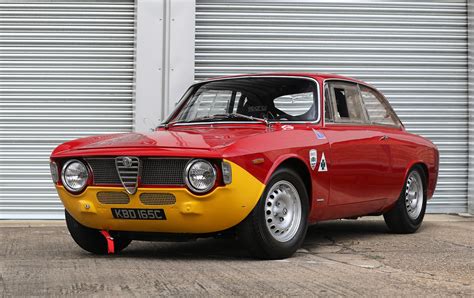 Alfa Romeo Giulia Sprint GTA in corsa