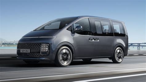 Hyundai Staria 2026 frontale aggiornato