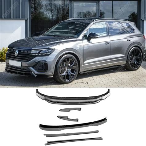 Volkswagen Touareg con body kit sportivo