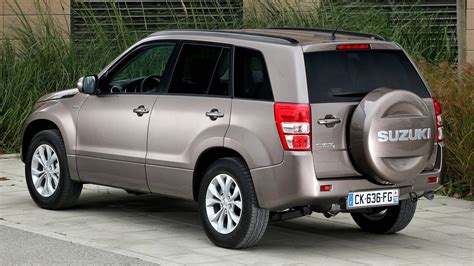 Suzuki Grand Vitara 2008 in azione fuoristrada