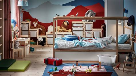 Cameretta Ikea Kura con due bambini