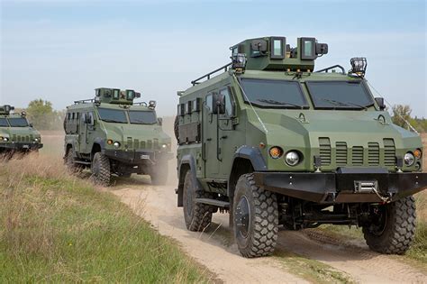 Antenne militari su veicoli corazzati