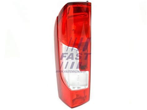 Dettaglio fanale posteriore Fiat Osca