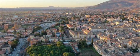 veduta panoramica della città di Nabeul e delle sue arterie stradali principali
