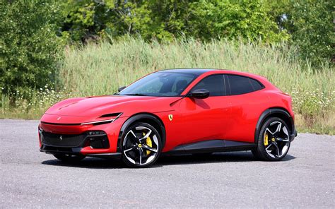 Dettagli frontali Ferrari Purosangue