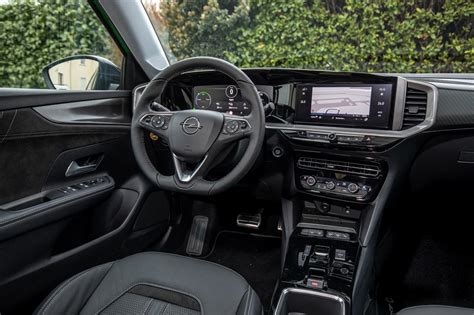 Interni della Opel Mokka con configurazione Pure Panel
